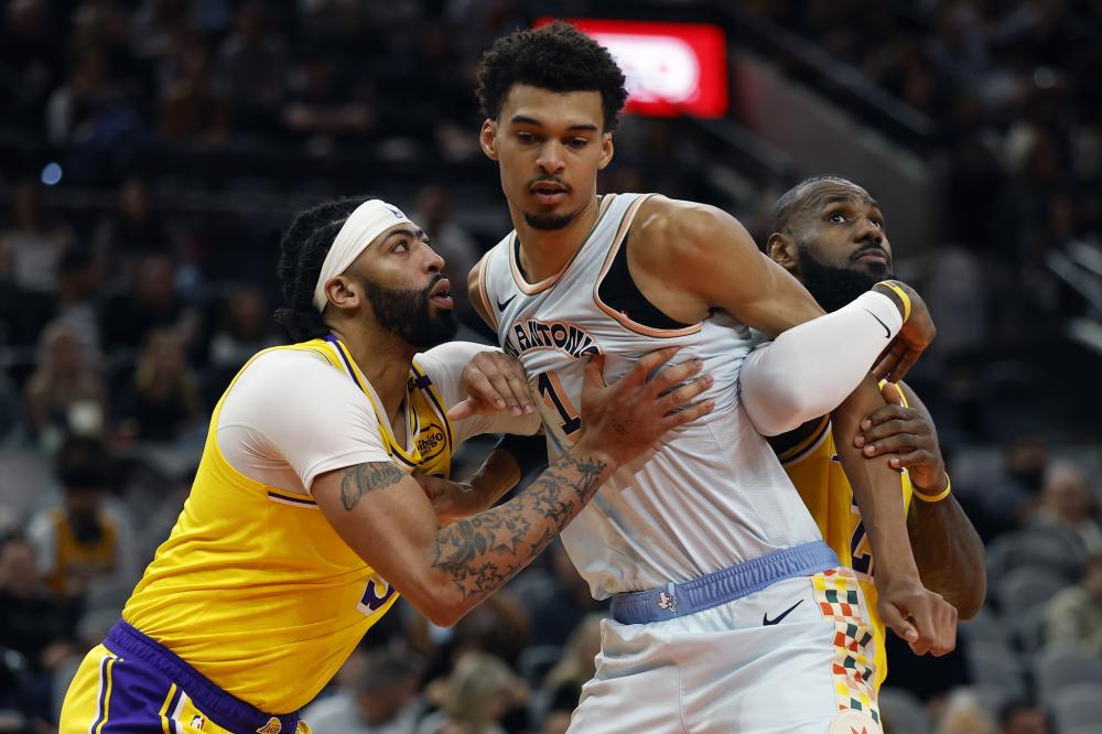 年加盟曼城 年加盟曼城