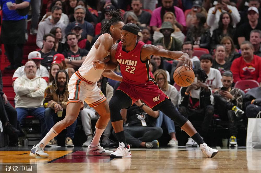 一名拜仁内 一名拜仁内