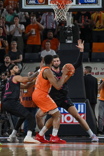 仅仅是一场 仅仅是一场